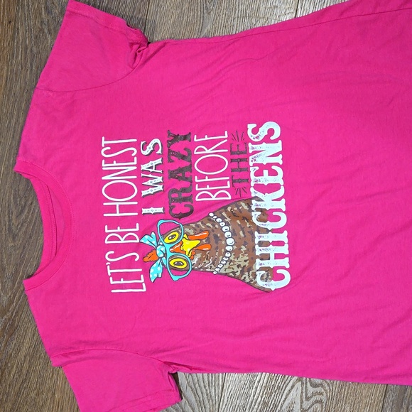 LOST CREEK OUTFITTERS chicken graphic tshirt.   #6299 - Picture 1 of 5